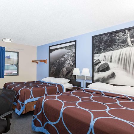 Super 8 By Wyndham Manhattan Ks Экстерьер фото
